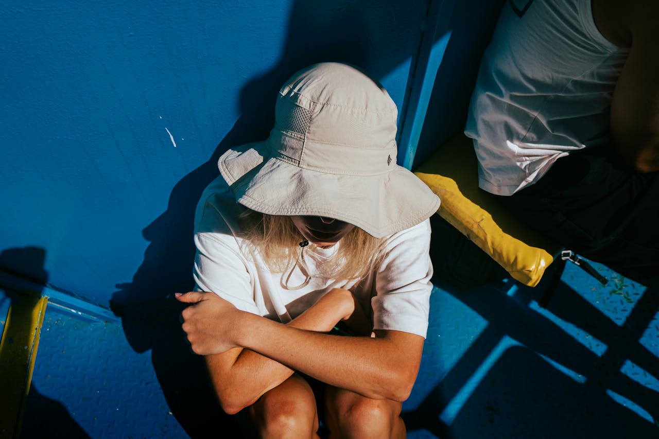 Cooking and Eating with Inexperienced Crew: Seasickness in the First 48 Hours